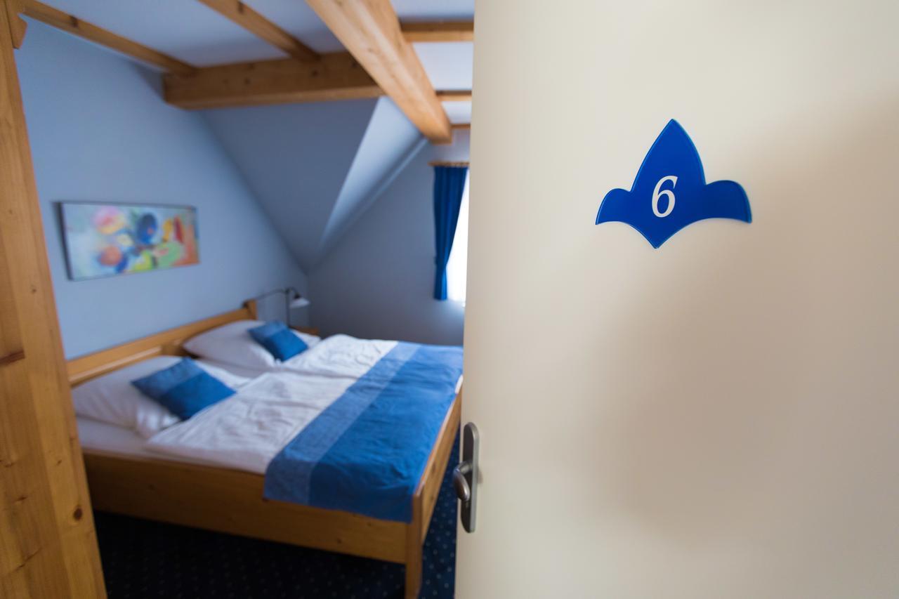 Hotel Blaue Blume 弗赖贝格 外观 照片